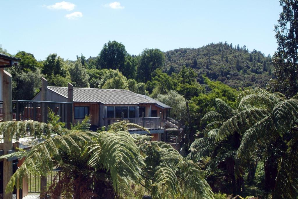 Oreti Village Resort Turangi Exteriör bild